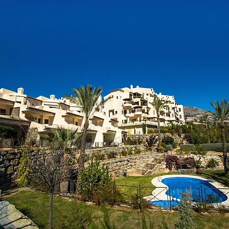 Gadea 10-1-4 Apartment