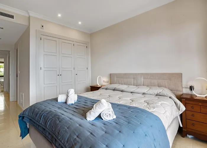 Gadea 10-1-4 Apartment