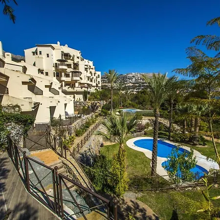 Gadea 10-1-4 Apartment *